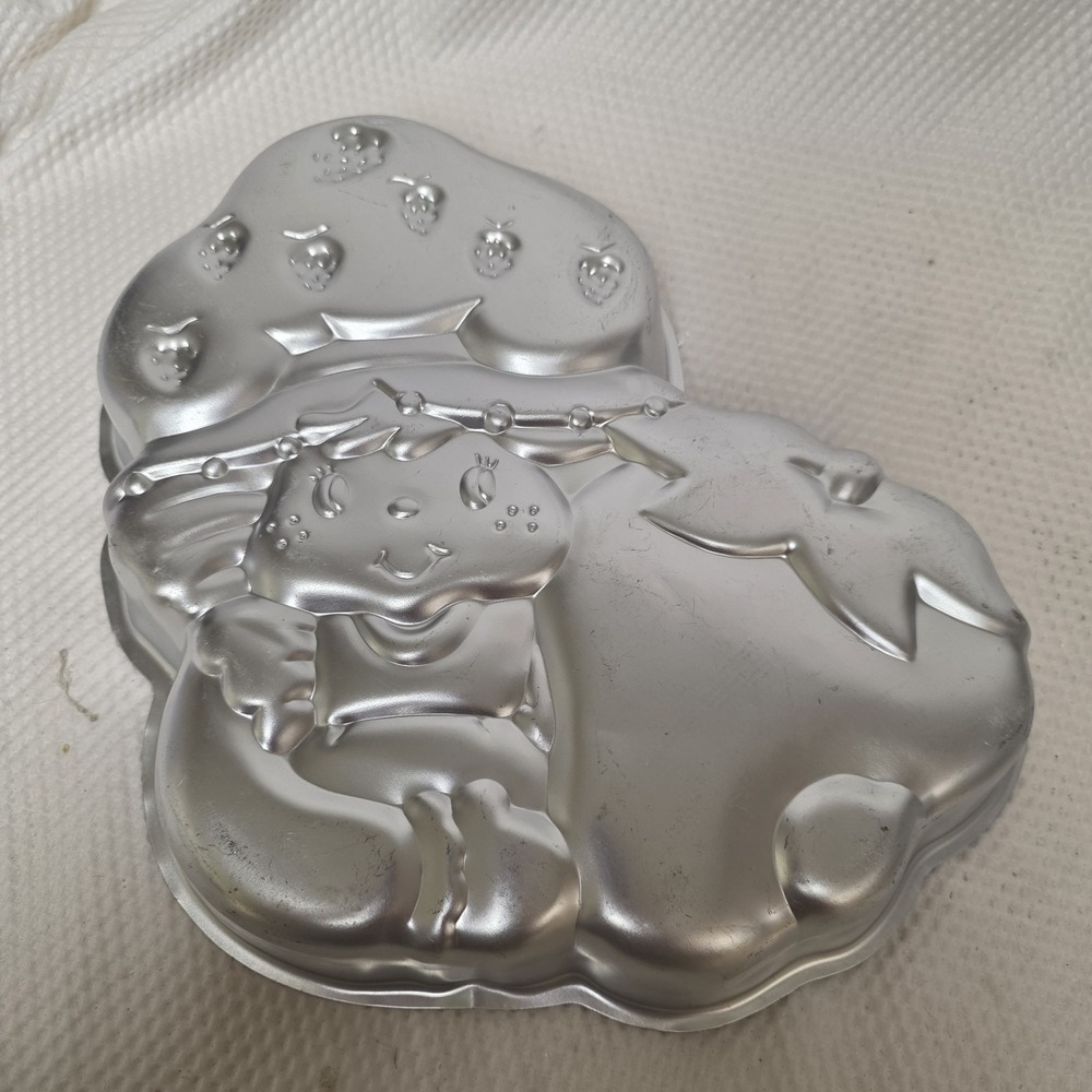 Strawberry Shortcake Cake Pan Vintage Wilton #502-3835 Birthday Disney